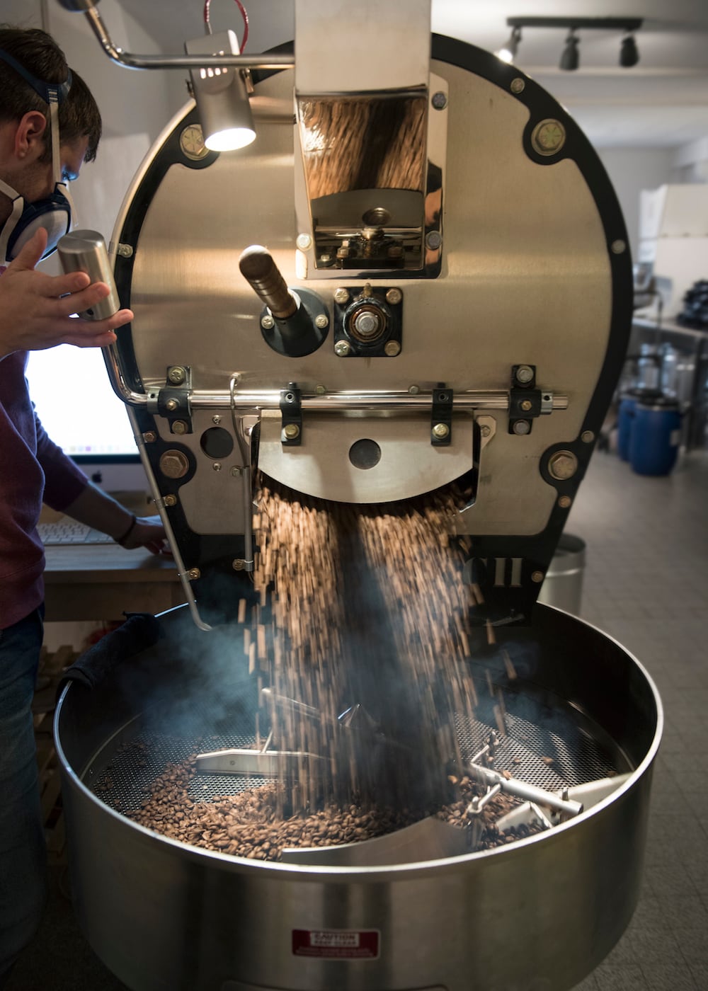 Rösten – Mit grosser Präzision in kleinen Chargen à 12 kg. 3